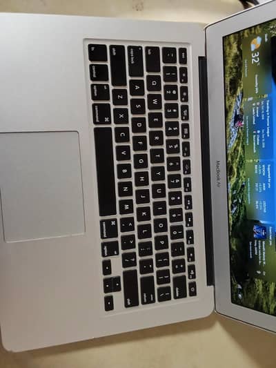 MacBook Air 2017 Core i7 | 8GB RAM | 128GB SSD | Excellent Condition