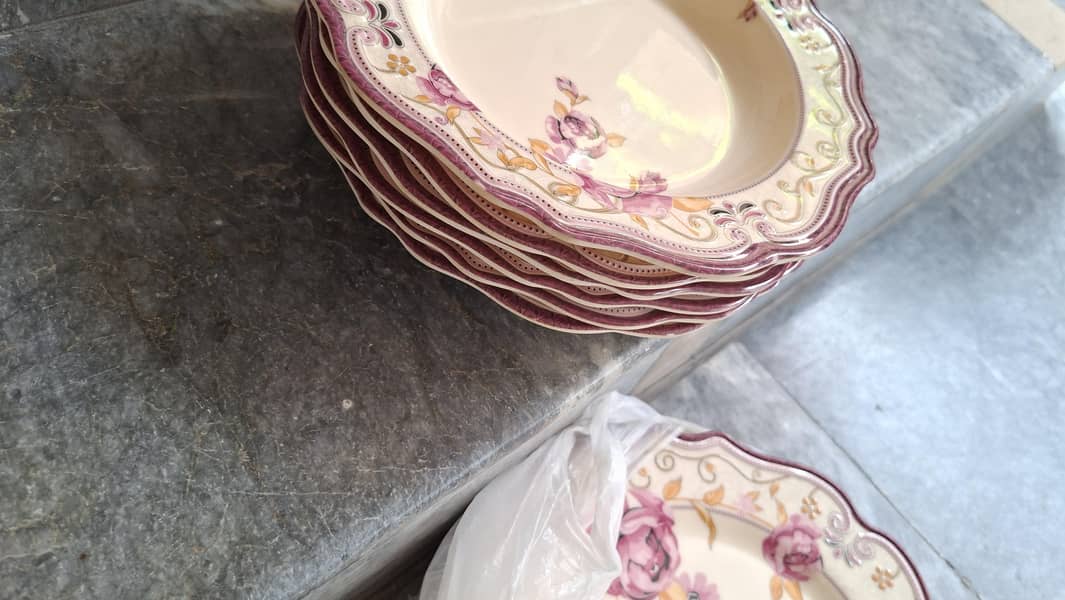 plates 3