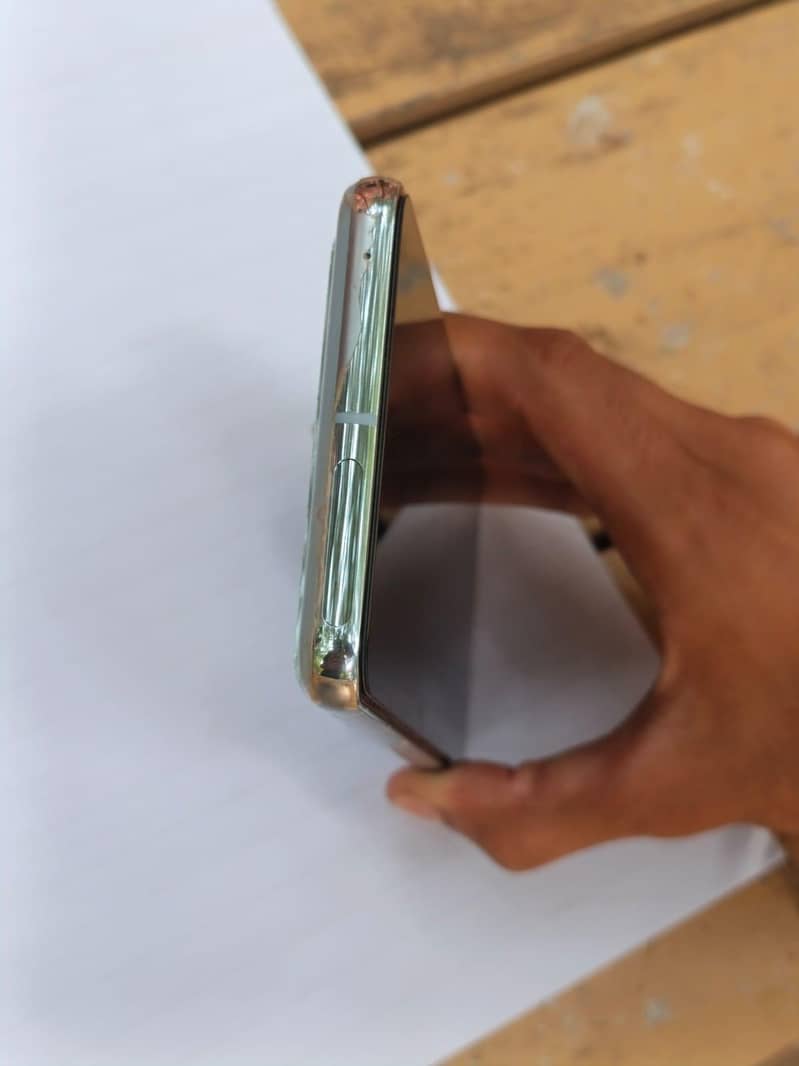 Google Pixel 8 Pro 3