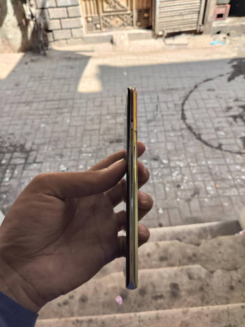 One Plus 8 5