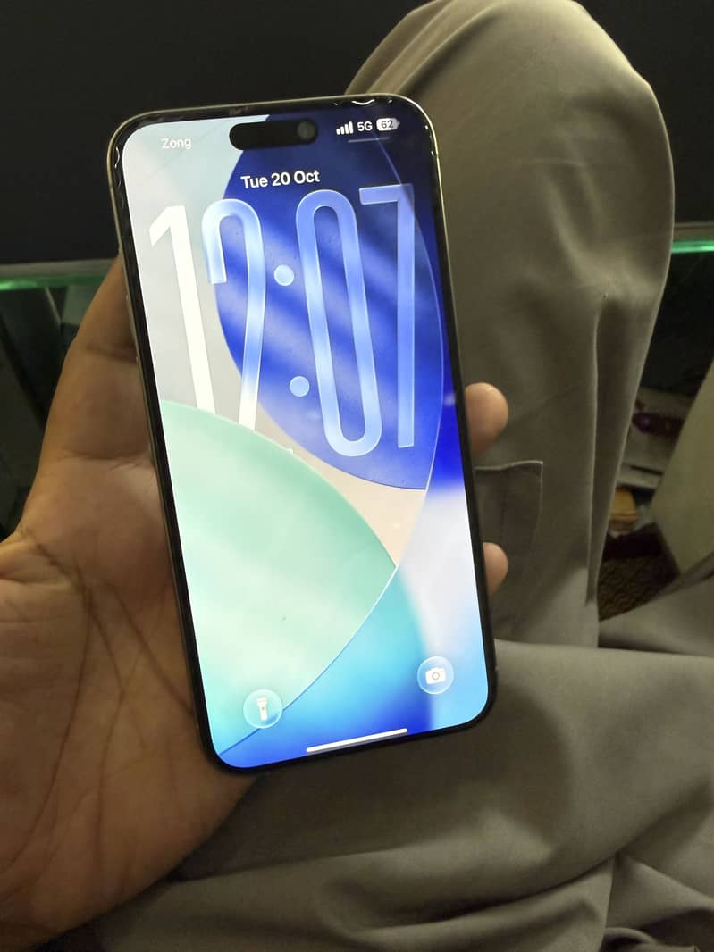 Apple iPhone 15 Pro Max 5