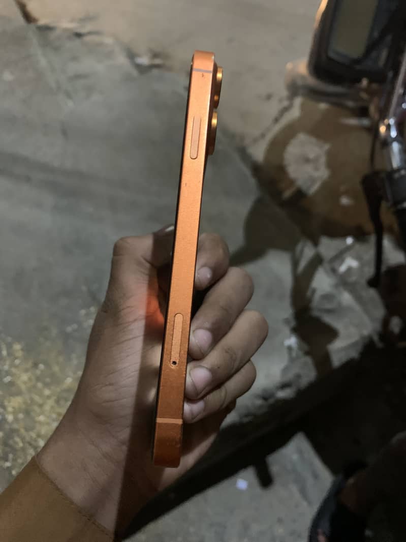 Apple iPhone XR 6