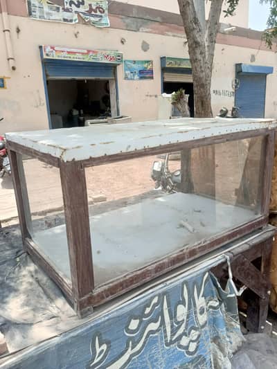 counter shesha Wala or loha ka bana hoya