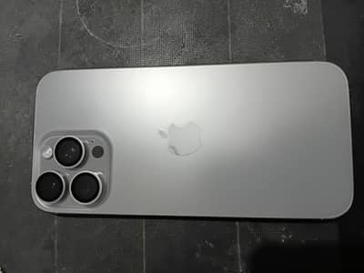 Apple iPhone 16 Pro Max
