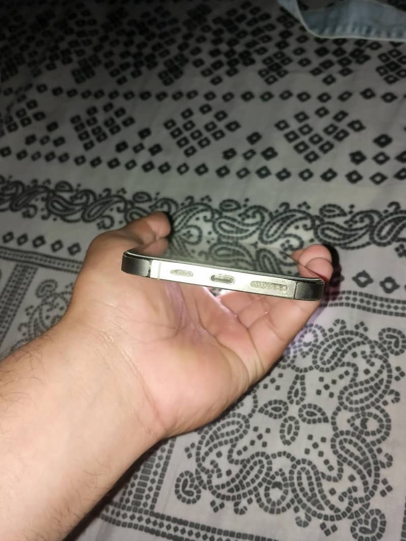 Apple iPhone 12 Pro Max 6