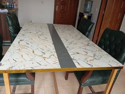 Conference Table with 4 Chairs – Excellent Condition