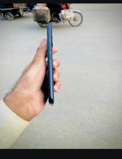 Infinix Hot 11