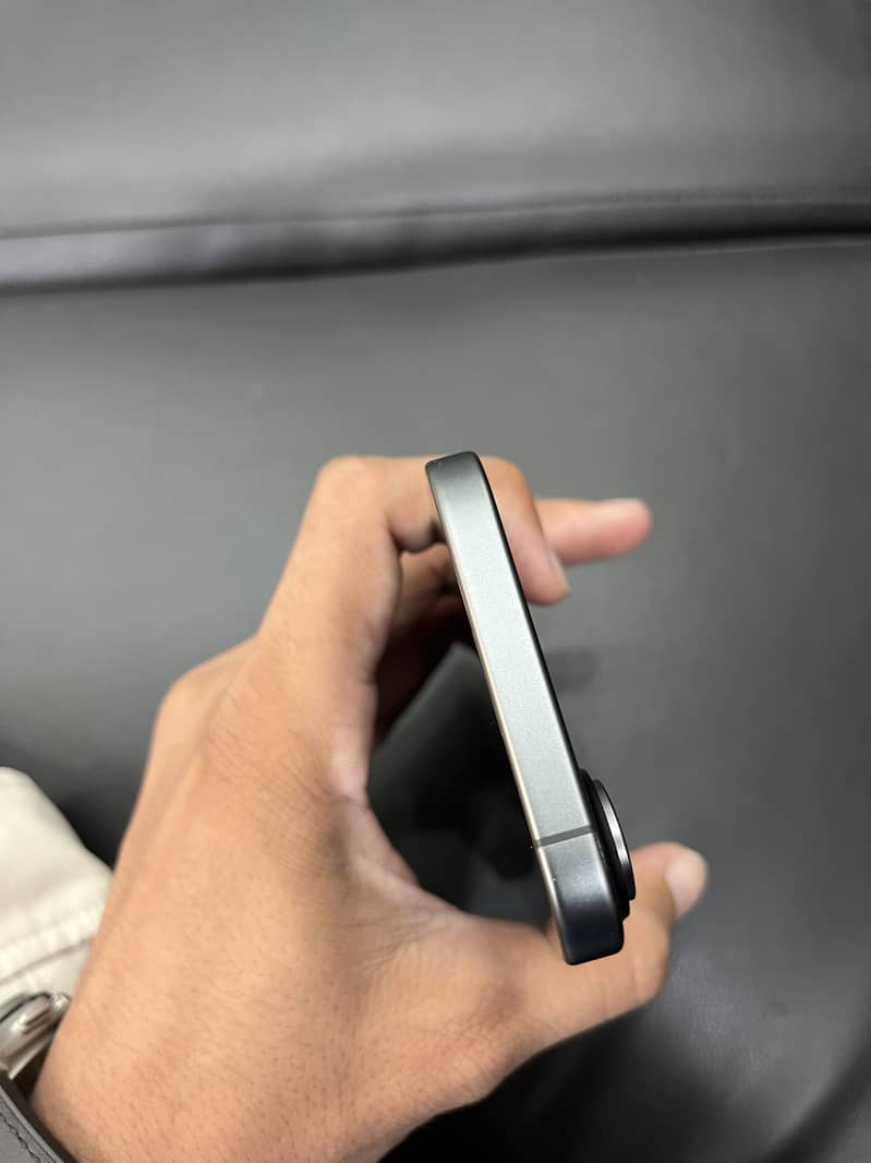 Apple iPhone 17 3