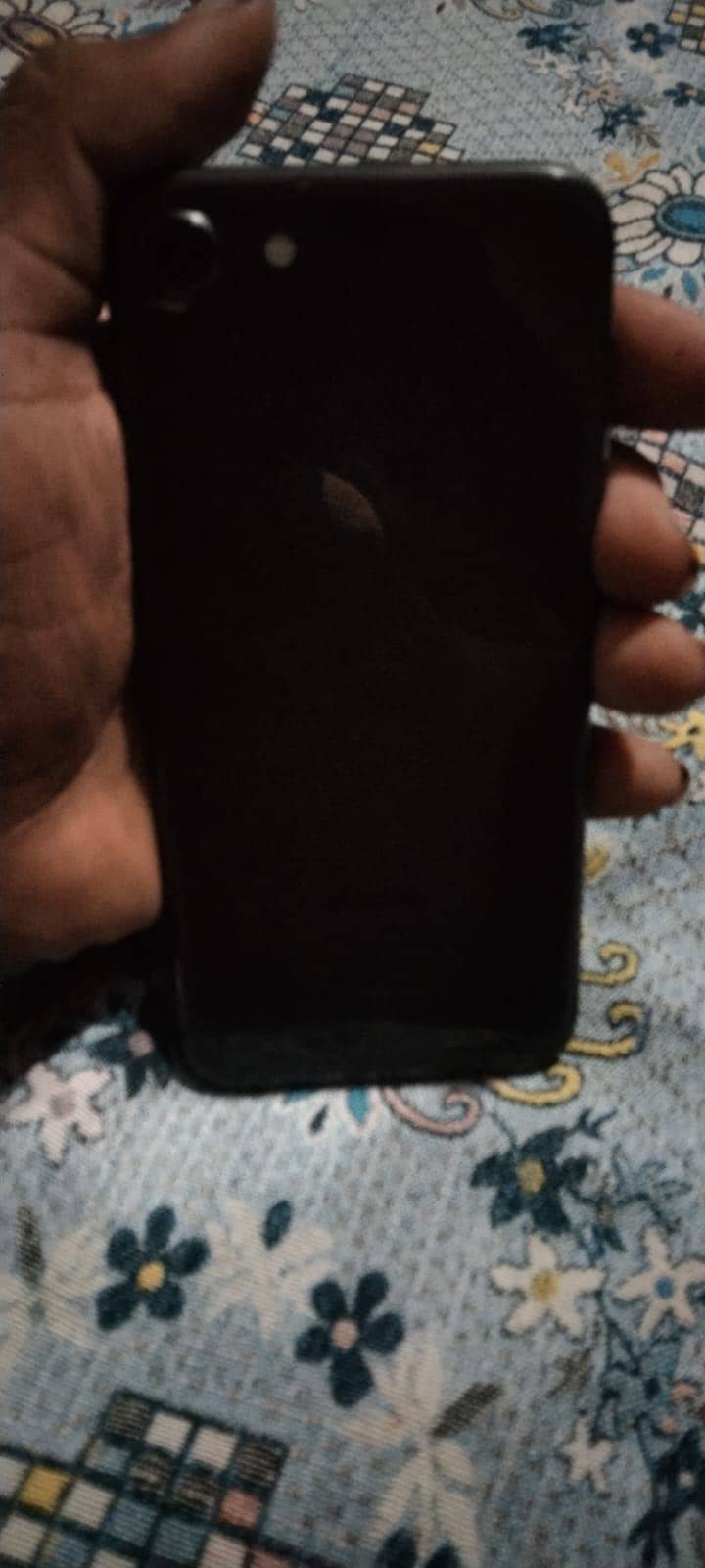 Apple iPhone 8 0