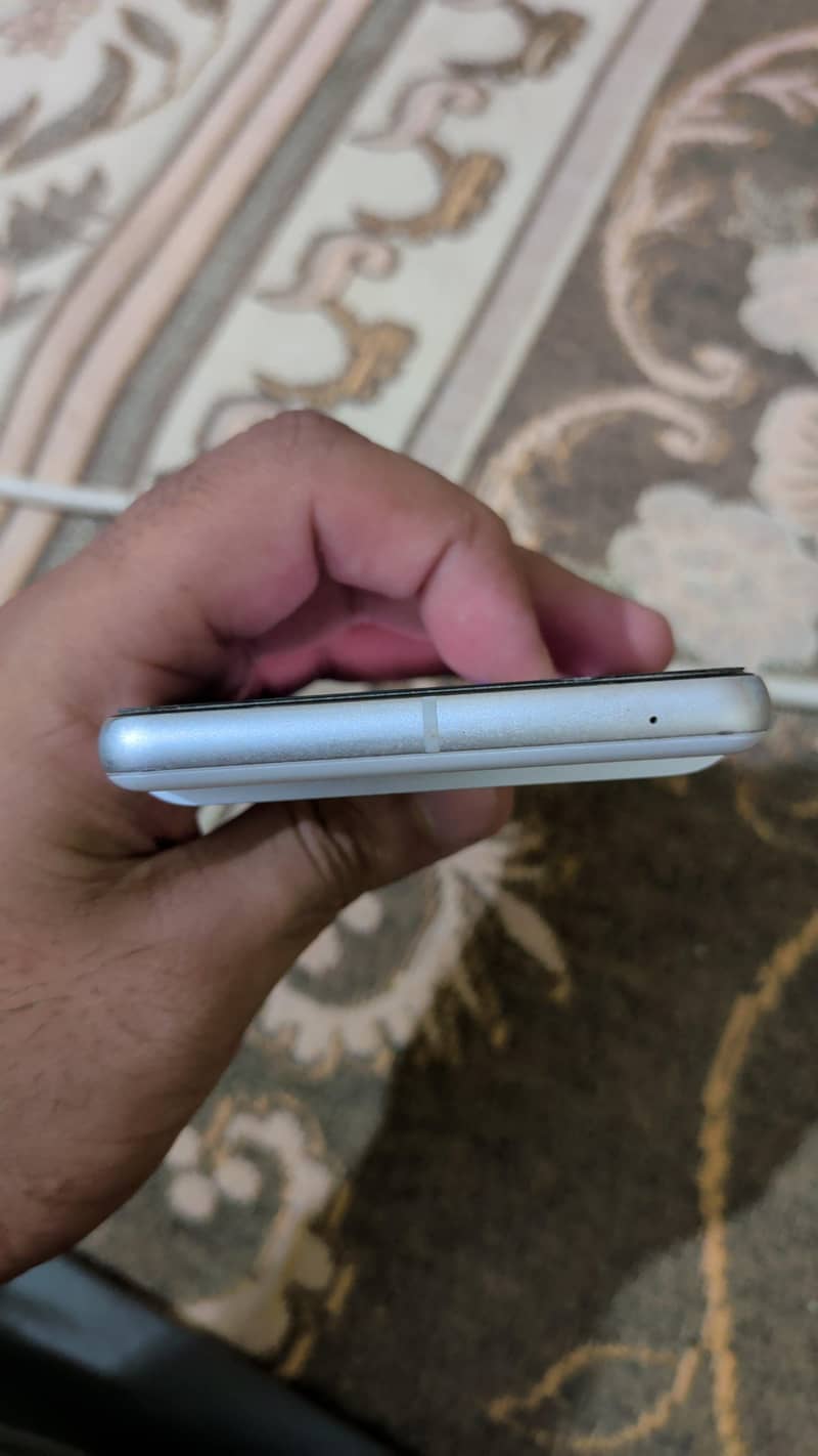 Google Pixel 7 3