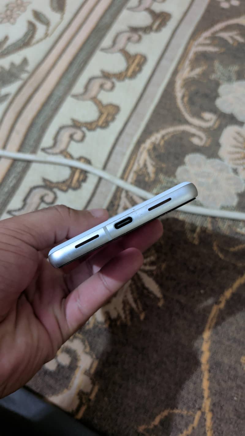 Google Pixel 7 5