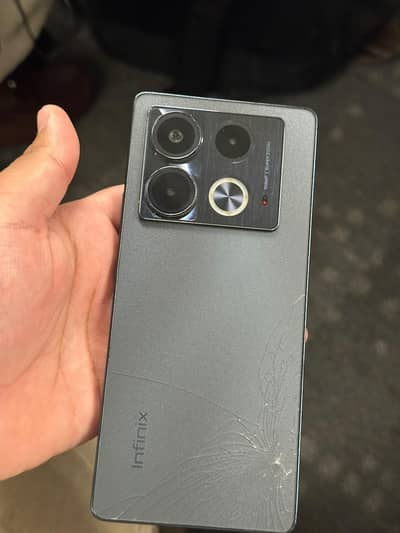 Infinix Note 40 256gb storage  8+8 GB ram