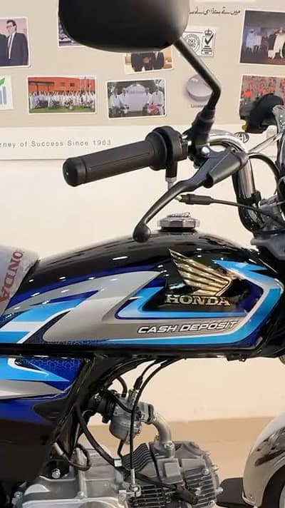 Honda CD 70 black