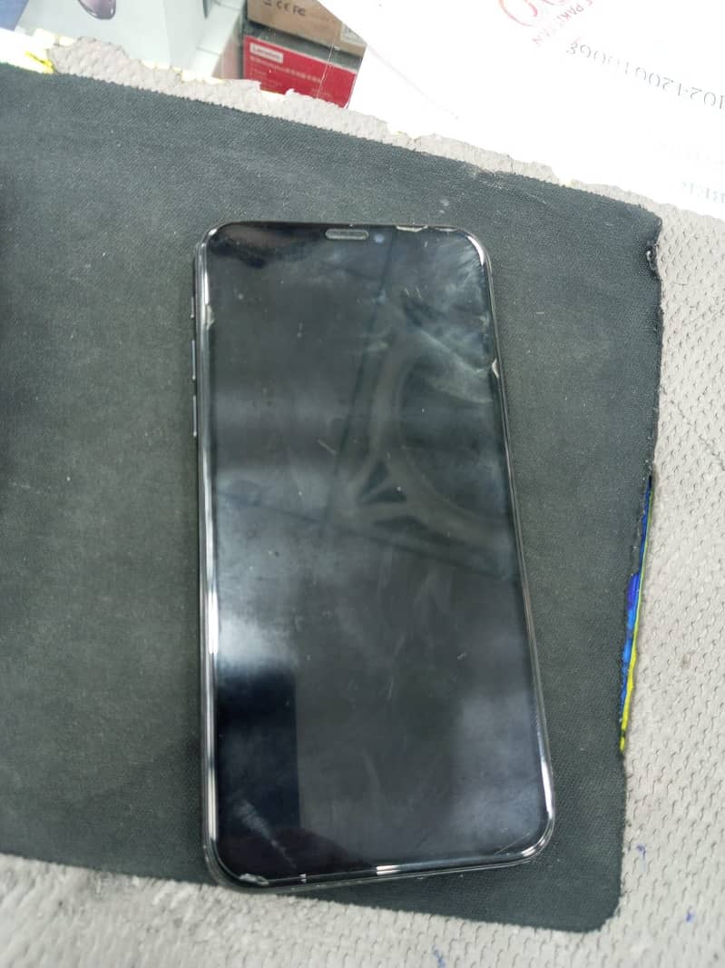 Apple iPhone X 1