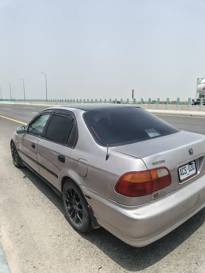 Honda Civic EXi 2000