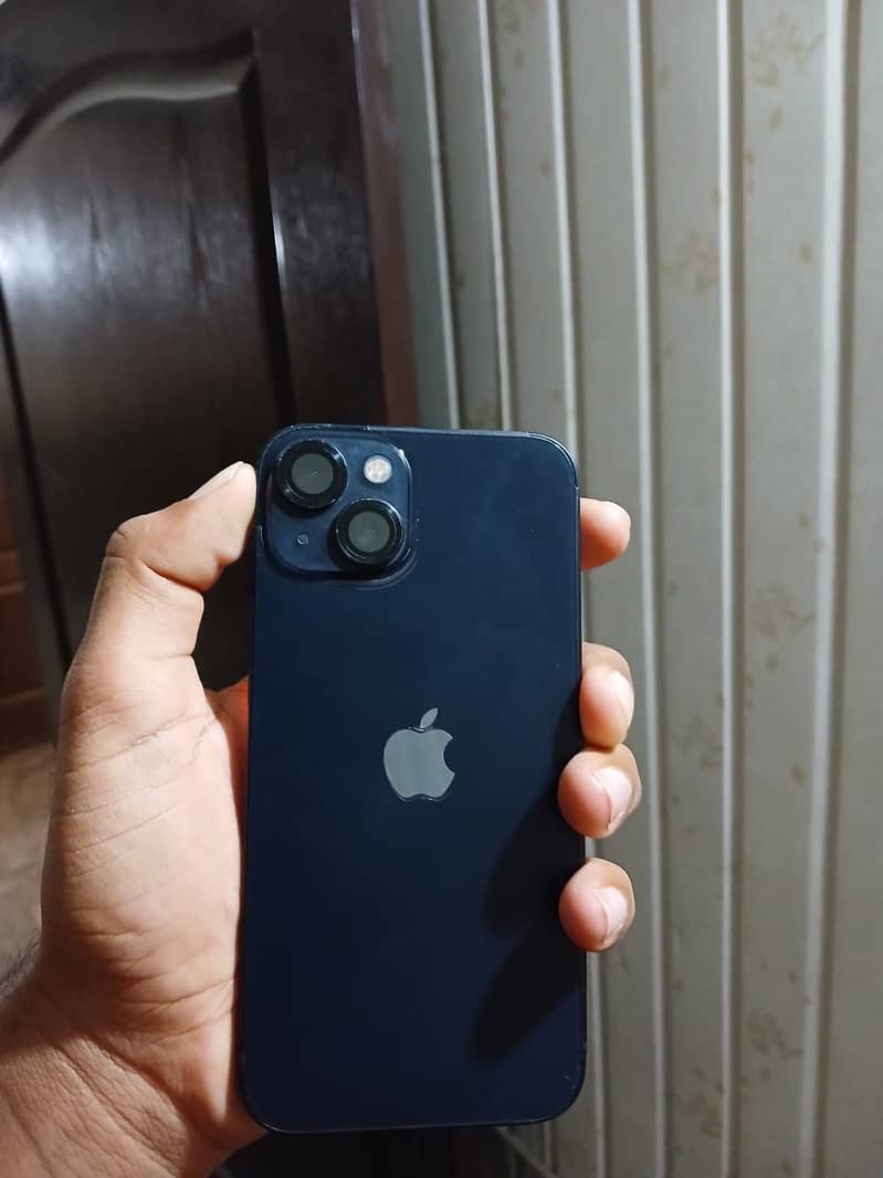 Apple iPhone 13 2