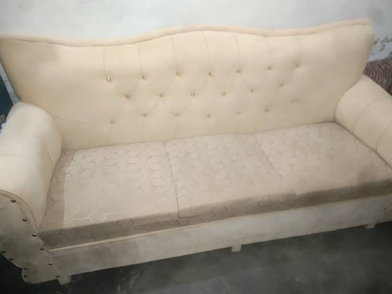 Bed and sofa set 8