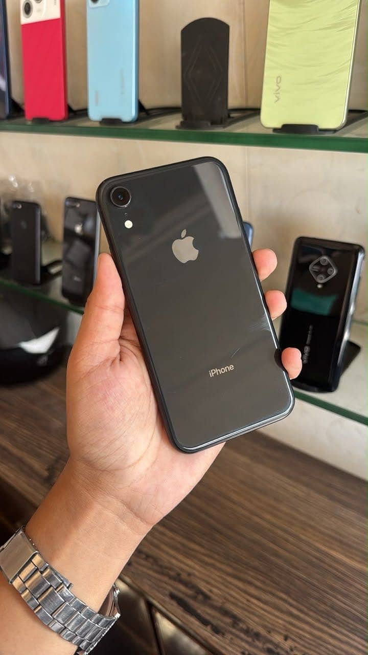 Apple iPhone 11 2