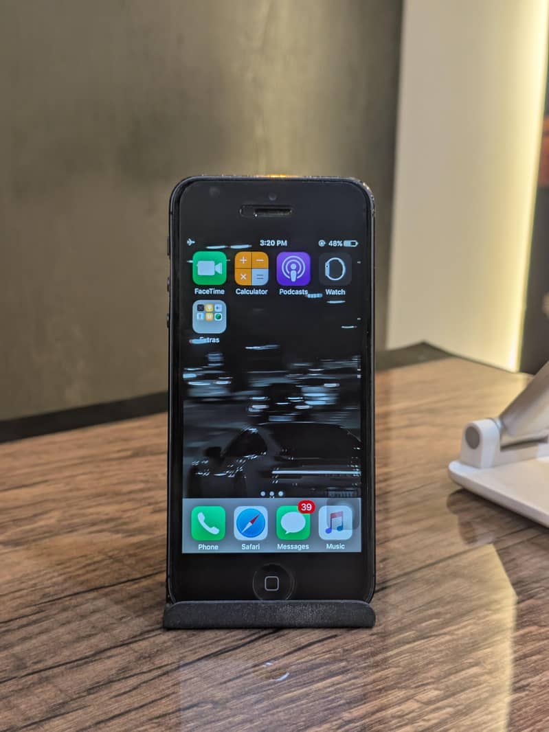 Apple iPhone 5 4
