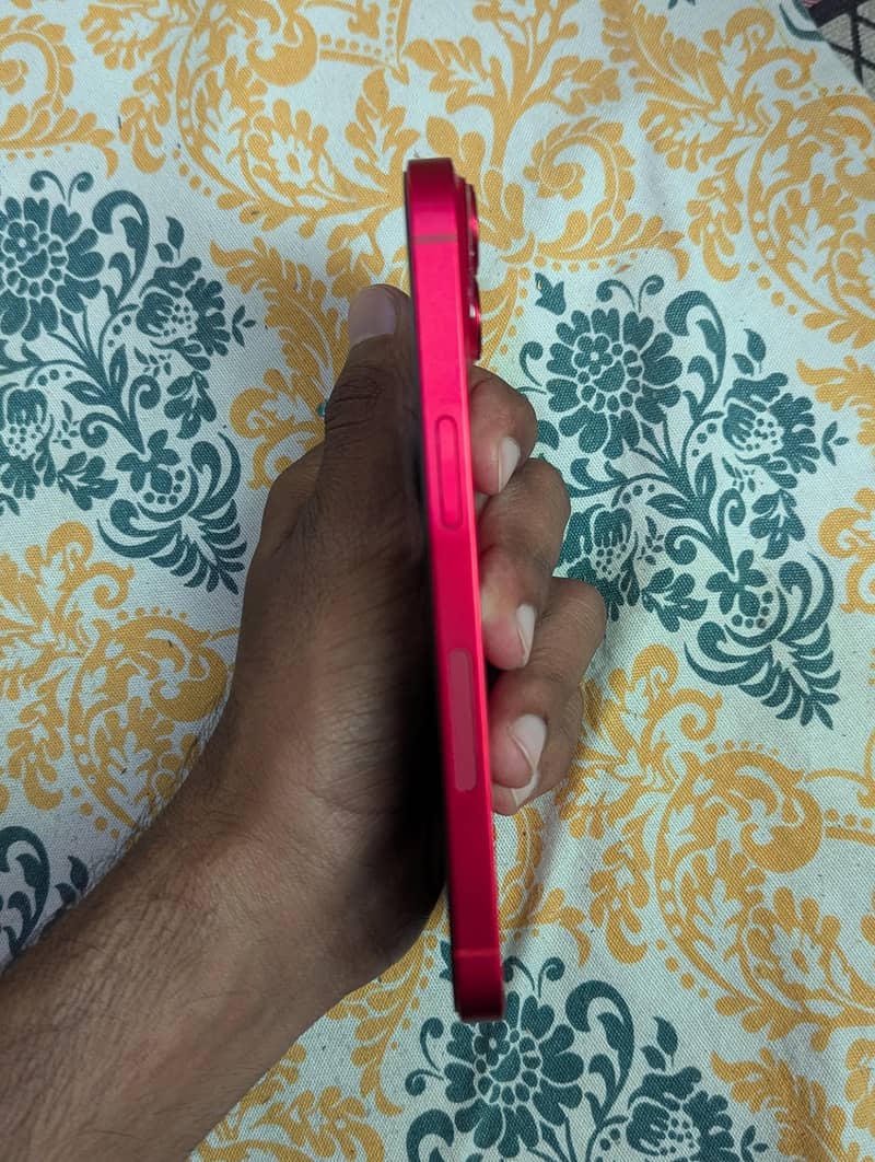 Apple iPhone 14 2