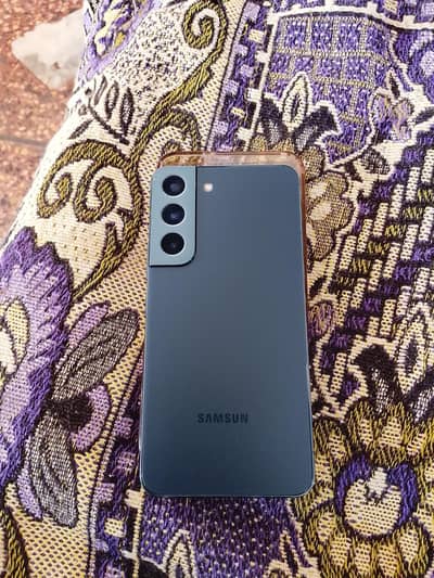 Samsung Mobile S22[NON PTA] UK se Aya h or 2month sim active h