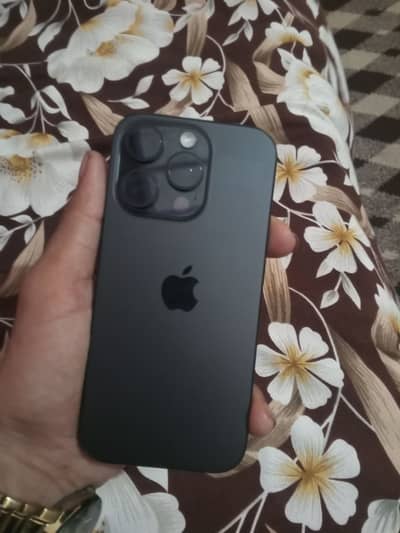 Apple iPhone 16 Pro