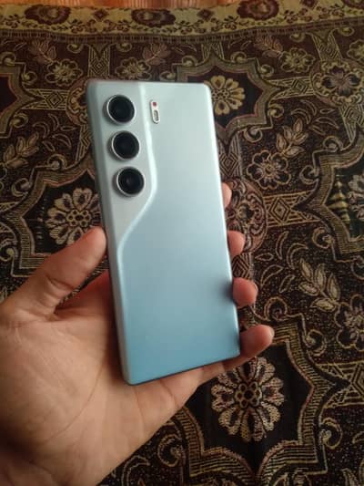 Tecno CAMON 40 Pro