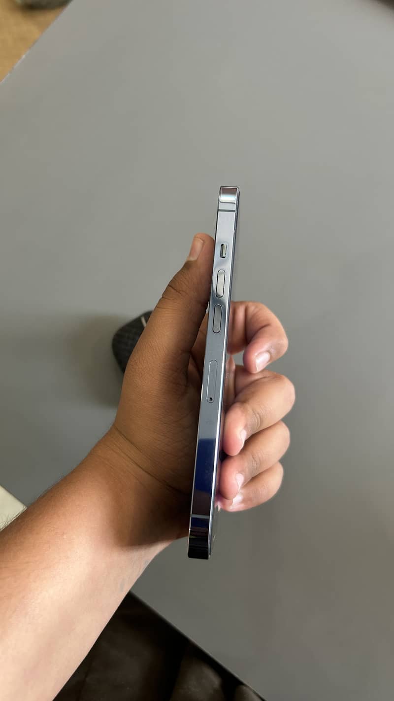 Apple iPhone 13 Pro 1