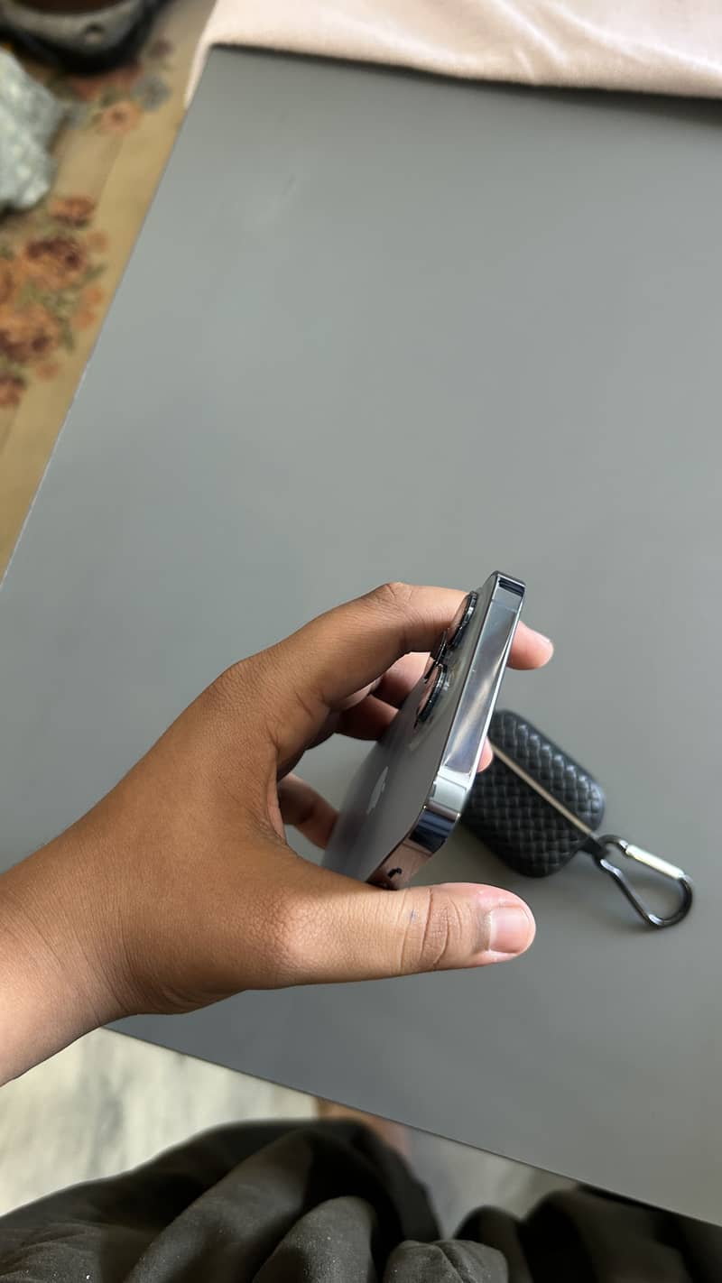 Apple iPhone 13 Pro 6