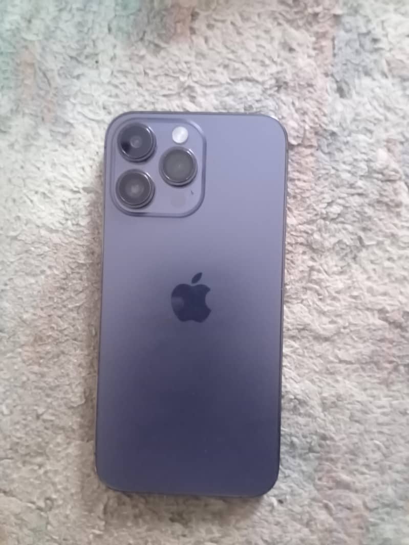 Apple iPhone 14 Pro Max 1