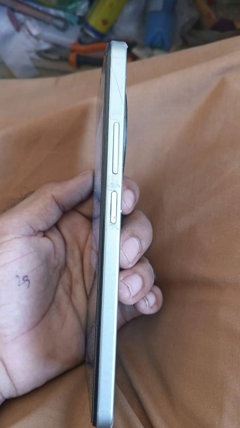 Xiaomi POCO C75 3