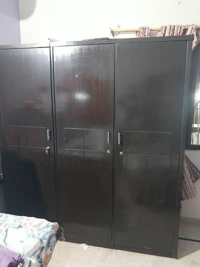 3 Door Wooden Wardrobe (Contact on Whatsapp)