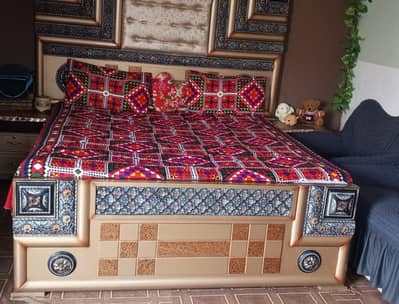 bed and Dressing table
