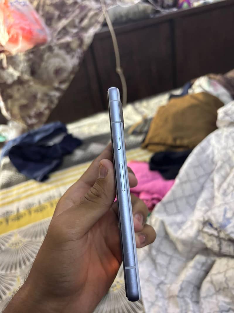 Google Pixel 7a 2