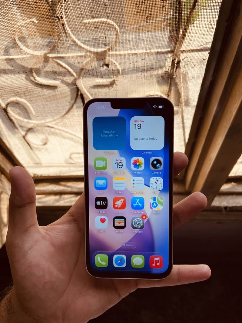Apple iPhone 13 3