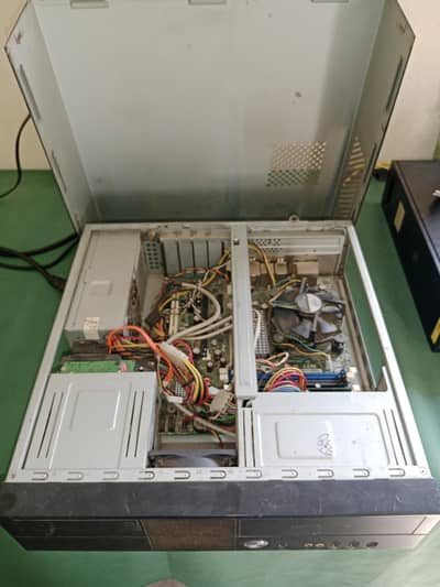 Desktop Computer with Acer Monitor for Sale