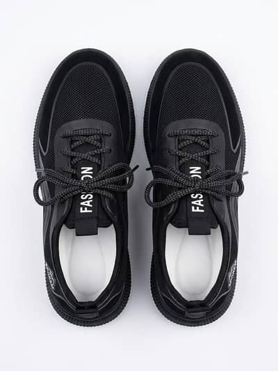 Men's Black Breathable Fashion Sneakers.
