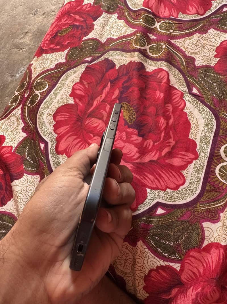Apple iPhone 15 Pro 5
