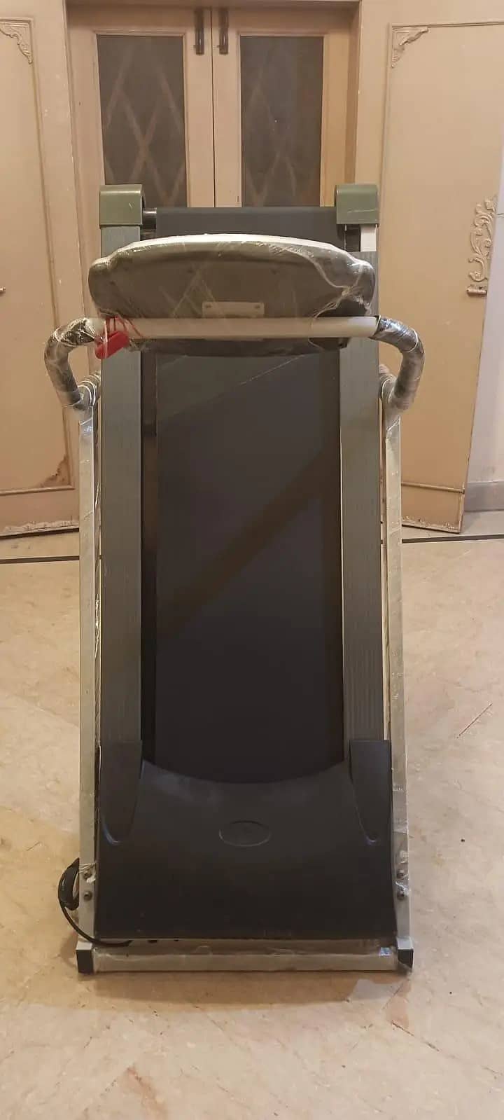 TREADMILL, RUNNING MACHINE, JOGGING MACHINE, ELECTRICAL TREADMILL 3