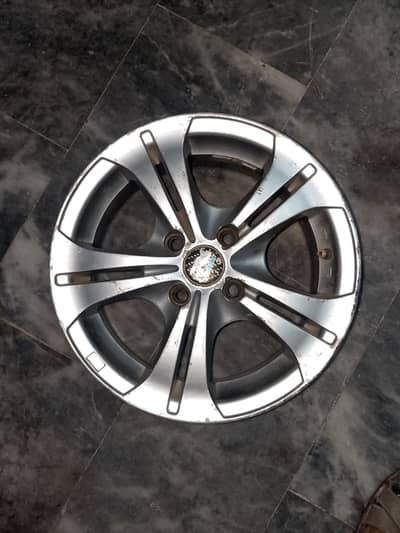 Japani 14 size tyre rim 10/9 condition