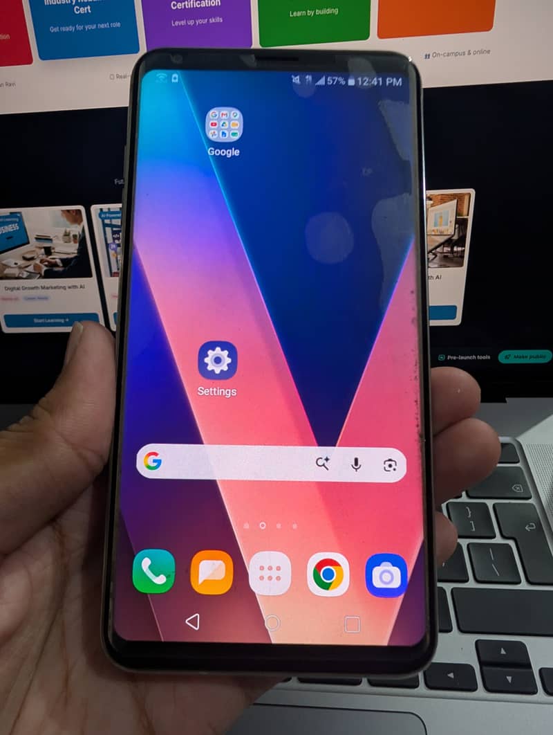 LG V30 1