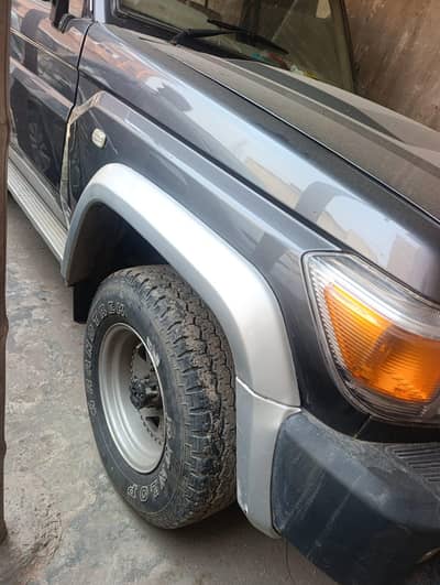 Toyota Land Cruiser 1989