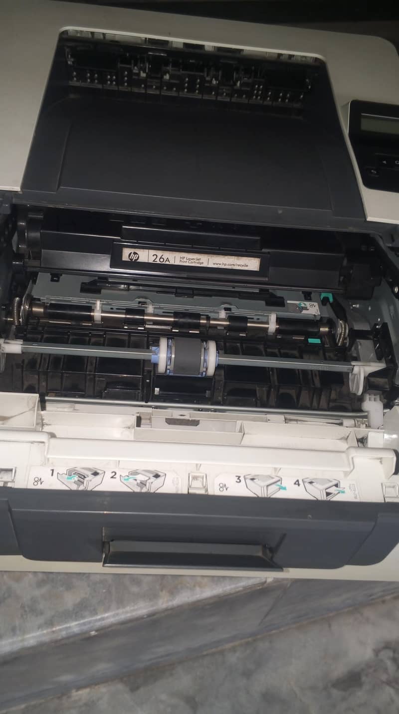hp402n 1
