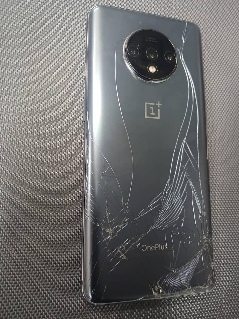 One Plus 7T 2