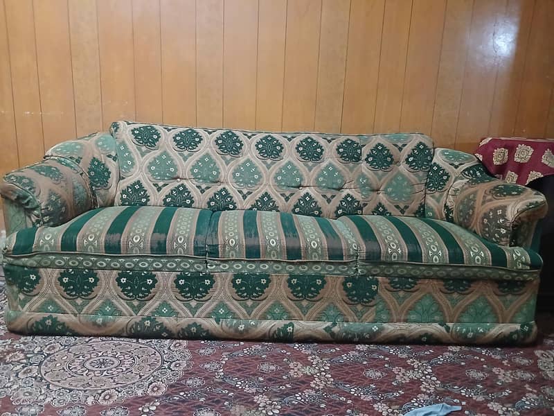 sofa in good condition 2