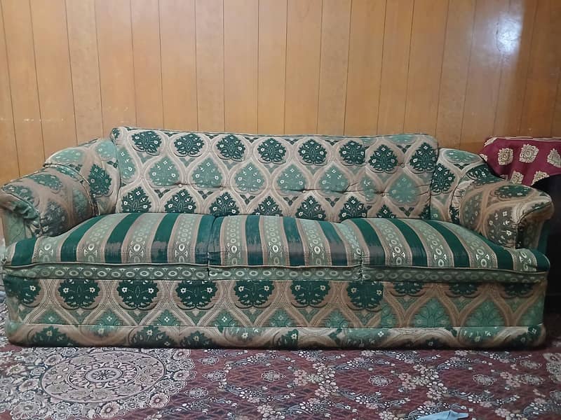 sofa in good condition 3