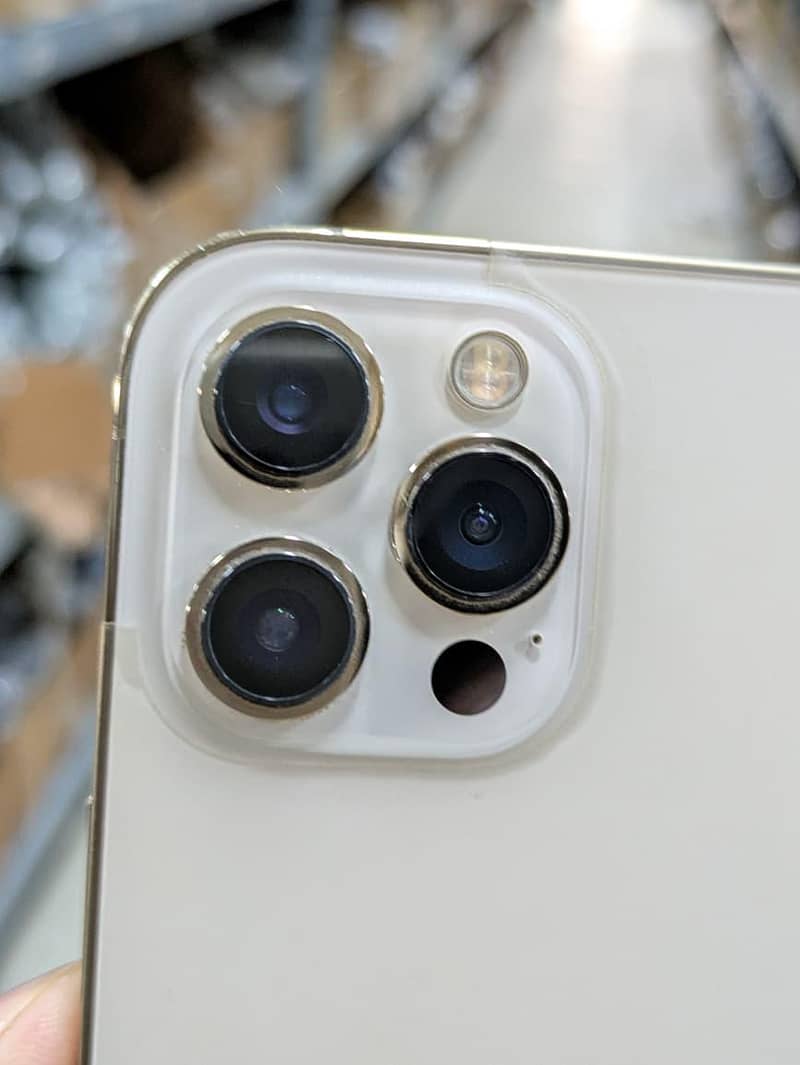 Apple iPhone 12 Pro Max 14
