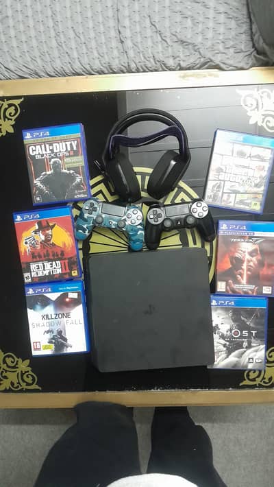 PlayStation 4 Slim 500GB with Games & Headset