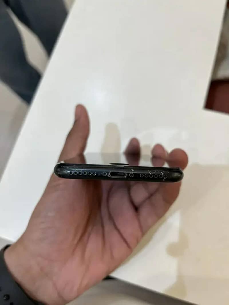 Apple iPhone 7 6