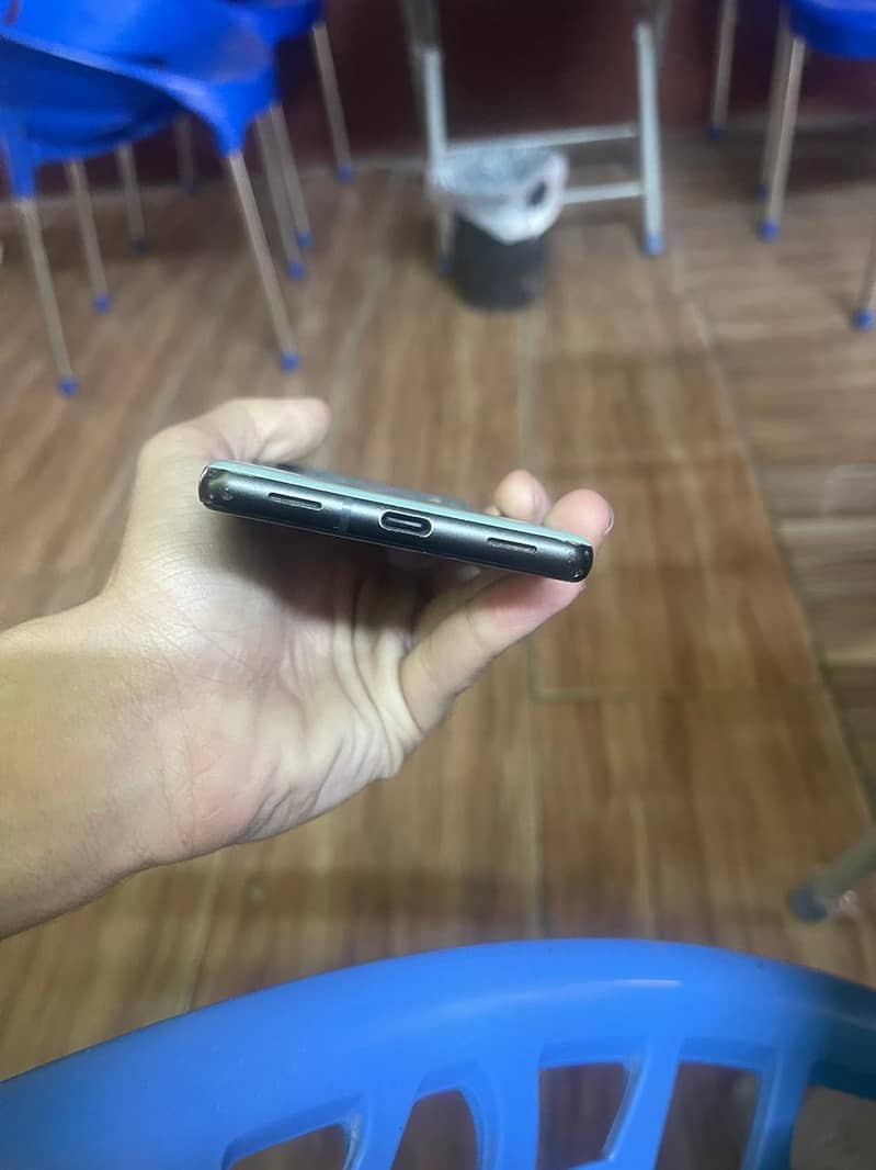 Google Pixel 6a 5
